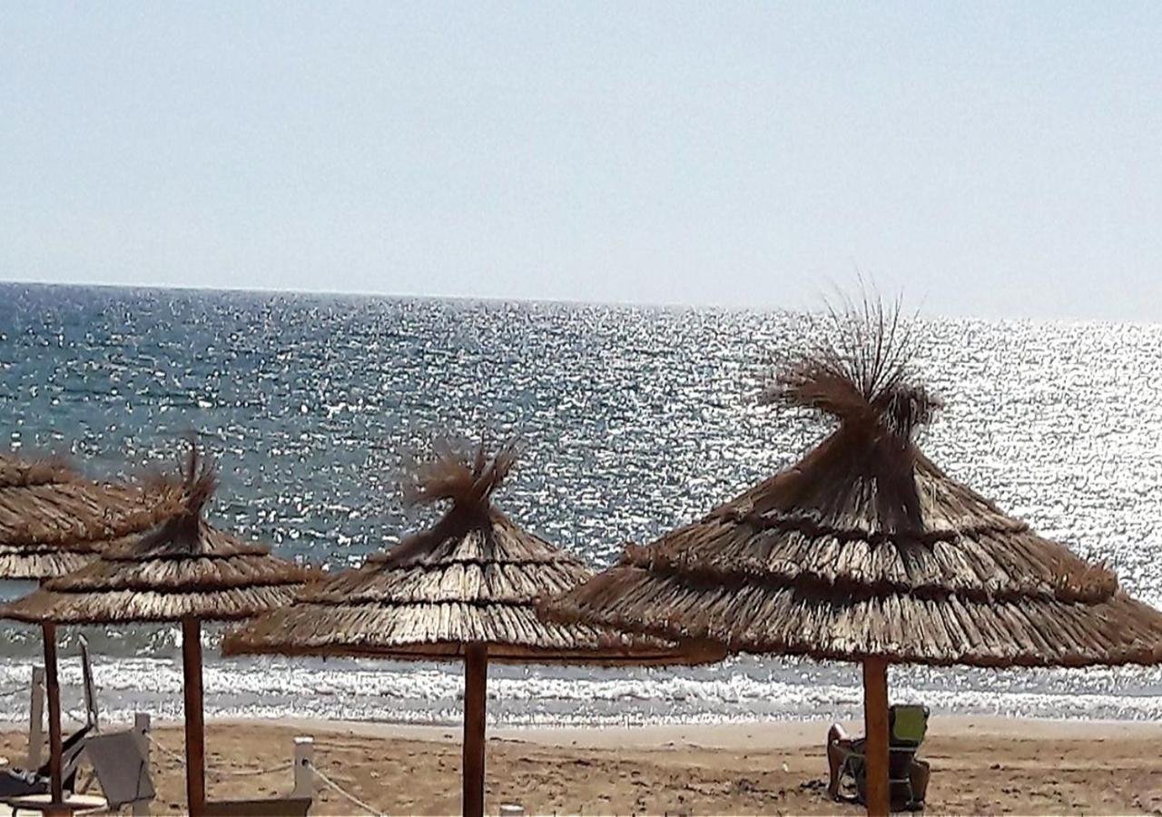 Medusa Mdna Marina di Modica Buitenkant foto