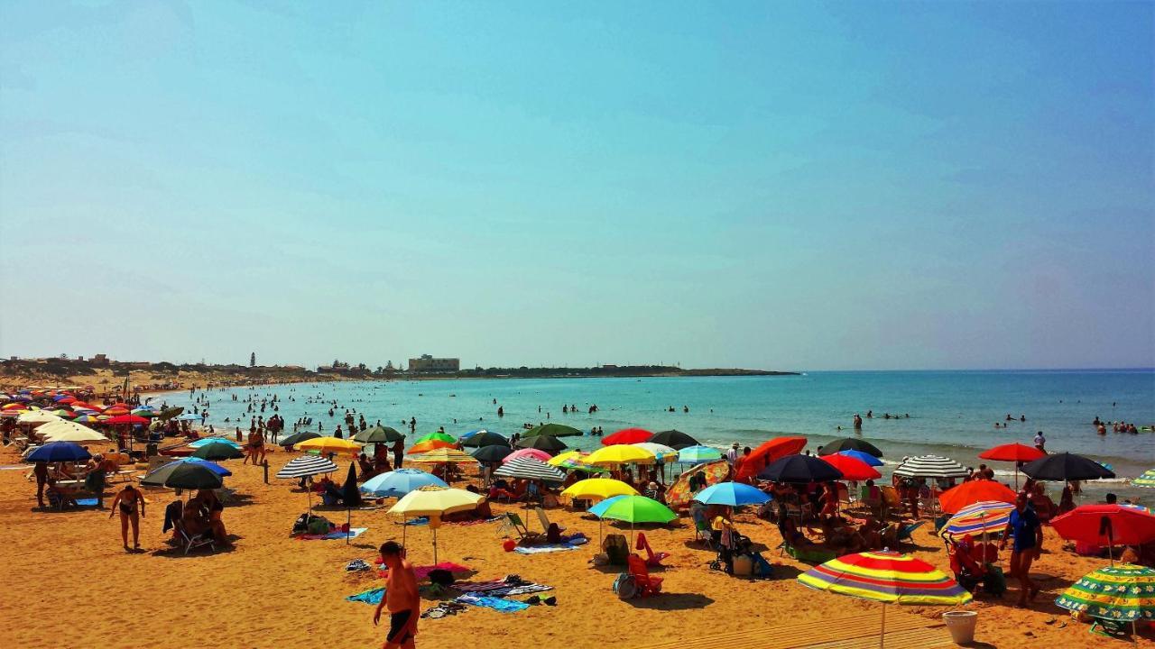 Medusa Mdna Marina di Modica Buitenkant foto