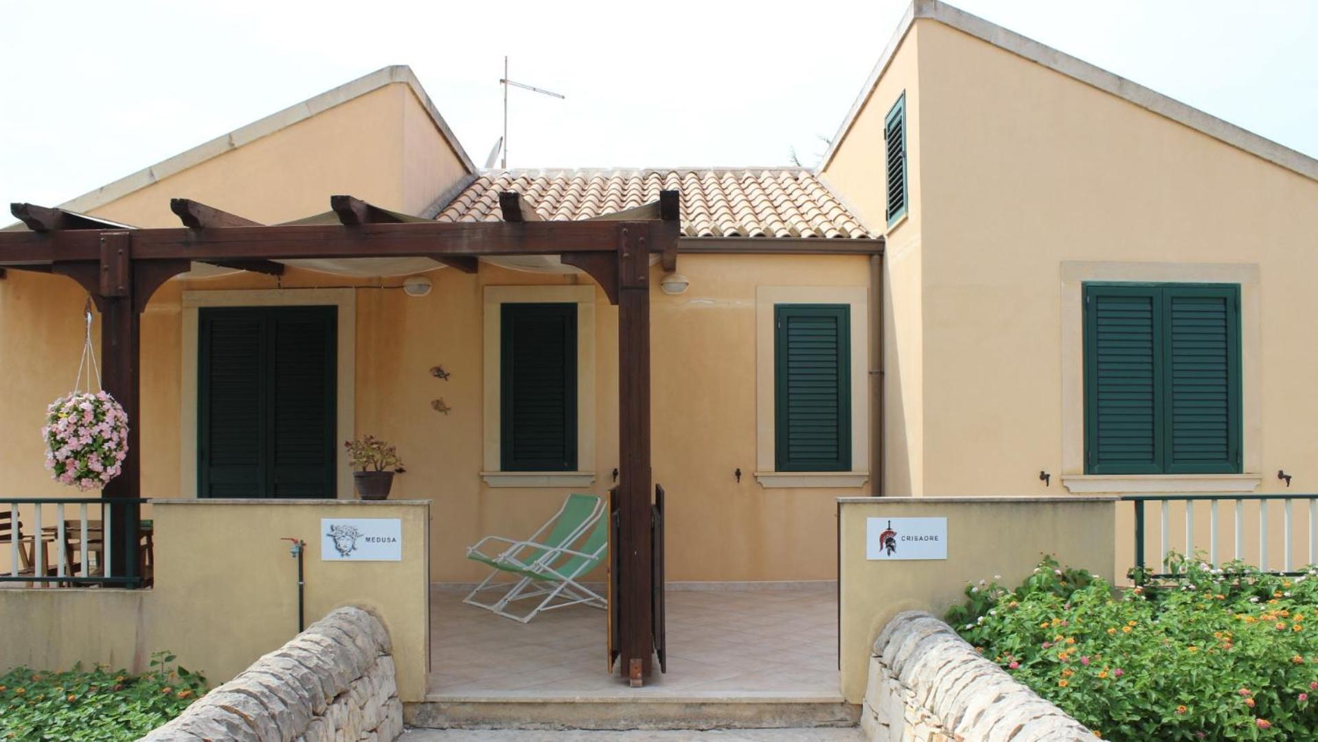 Medusa Mdna Marina di Modica Buitenkant foto